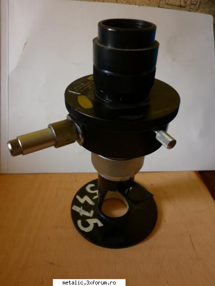 Microscop de masurare IOR MM1 - vedere catre baza care se aseaza probabil pe un - Poze