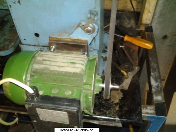 Reconditionare strung - Si motorul prins pe strung - Strungul si SDV-uri ajutatoare