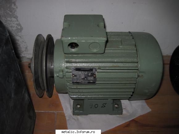 Strung Tos MN80A informatii/reconditionari - Pe motor am dat 70 de lei - Strungul si SDV-uri ajutatoare