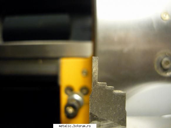 Strungul meu Quantum 250x550 universal 125mm 750W 550mm intre axe - andreigradu - Strungul si SDV-uri ajutatoare
