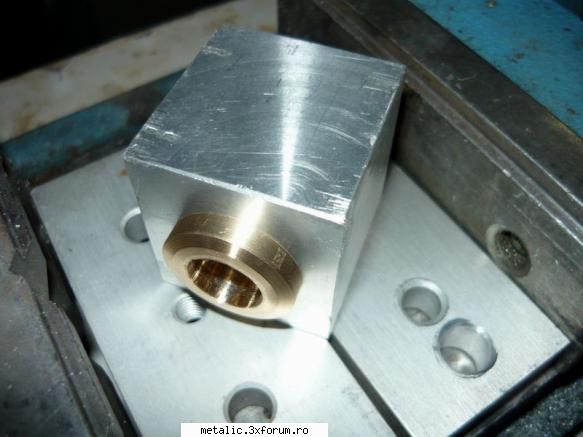 Strungul meu Quantum 250x550 universal 125mm 750W 550mm intre axe - andreigradu - Strungul si SDV-uri ajutatoare