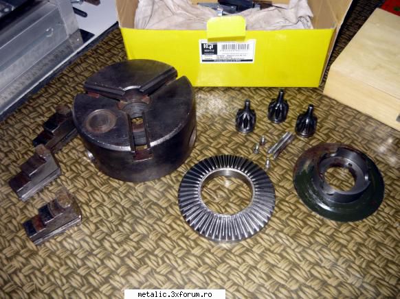 Strungul meu Quantum 250x550 universal 125mm 750W 550mm intre axe - andreigradu - Strungul si SDV-uri ajutatoare